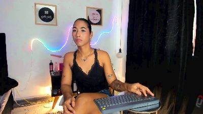 alicemassiel live cam on Cam4