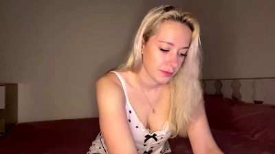 alicemeow live cam on Cam4