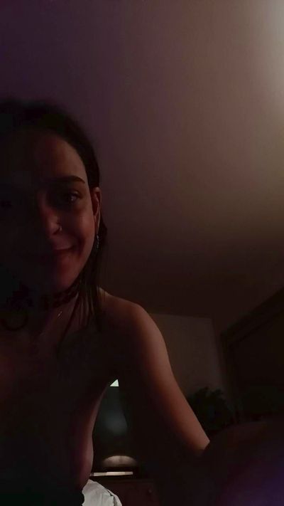alicepractice5 live cam on Cam4