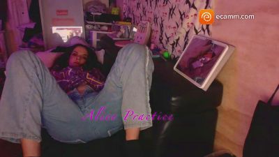 alicepractice5 live cam on Cam4