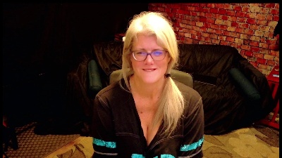 alicescuriosity live cam on Cam4