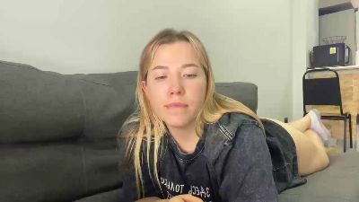 alicevis live cam on Cam4