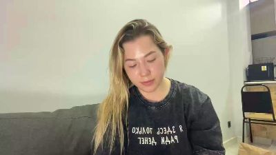 alicevis live cam on Cam4