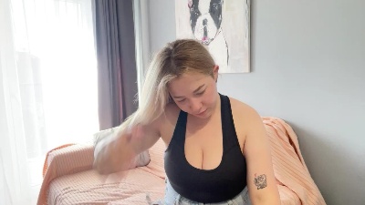 alicevis live cam on Cam4