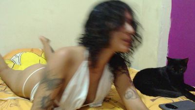 alinawoolf live cam on Cam4