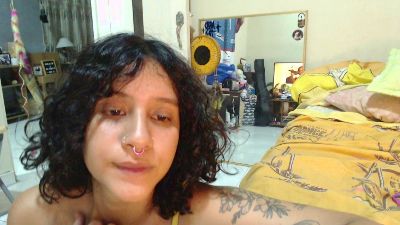 alinawoolf live cam on Cam4
