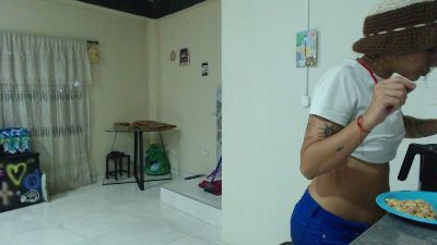 alinawoolf live cam on Cam4