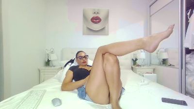 alisonya live cam on Cam4