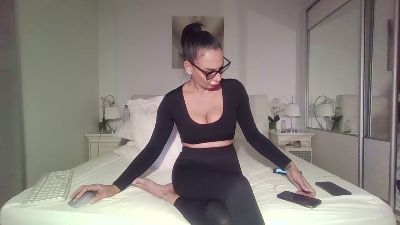 alisonya live cam on Cam4