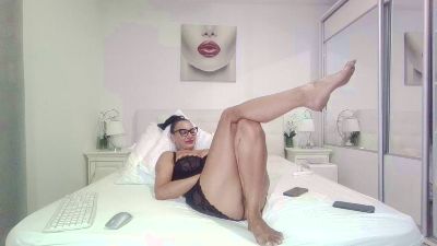alisonya live cam on Cam4