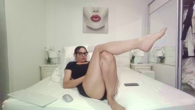 alisonya live cam on Cam4