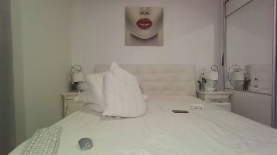alisonya live cam on Cam4