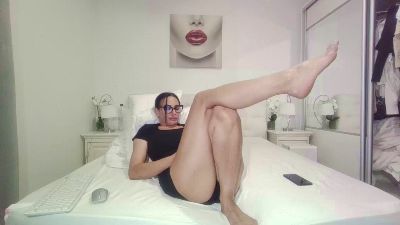 alisonya live cam on Cam4