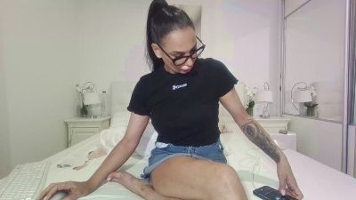 alisonya live cam on Cam4