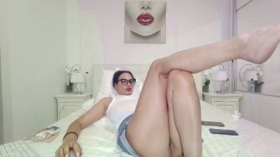 alisonya live cam on Cam4