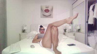 alisonya live cam on Cam4