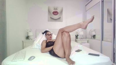 alisonya live cam on Cam4