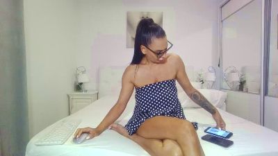 alisonya live cam on Cam4