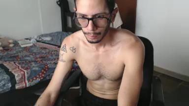alistertwink live cam on Cam4