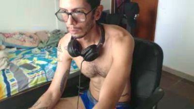 alistertwink live cam on Cam4