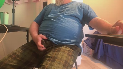 allergictolove live cam on Cam4
