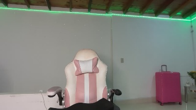 allisondark666 live cam on Cam4