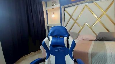 allisonfischer live cam on Cam4
