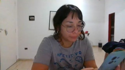 almondwithlove live cam on Cam4