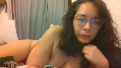 almondwithlove live cam on Cam4