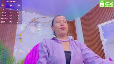 alondra_tay live cam on Cam4
