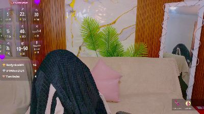 alondra_tay live cam on Cam4
