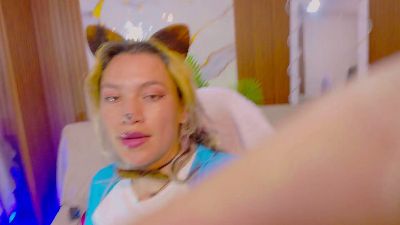 alondra_tay live cam on Cam4