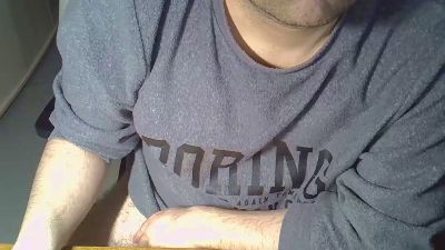alonzoparis2 live cam on Cam4