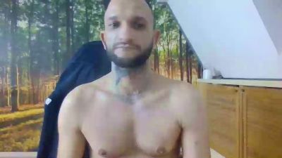 alphausk live cam on Cam4