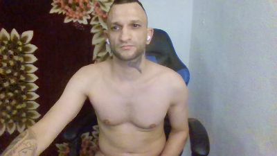 alphausk live cam on Cam4