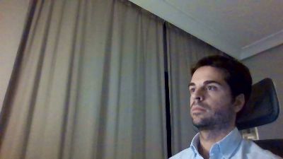 alvarowinzzzer2 live cam on Cam4