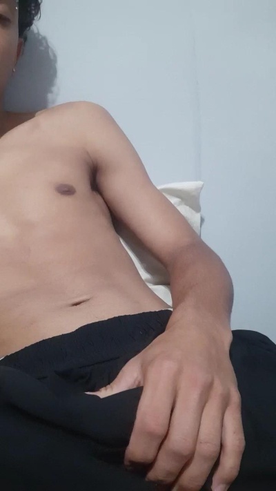 alvex237 live cam on Cam4