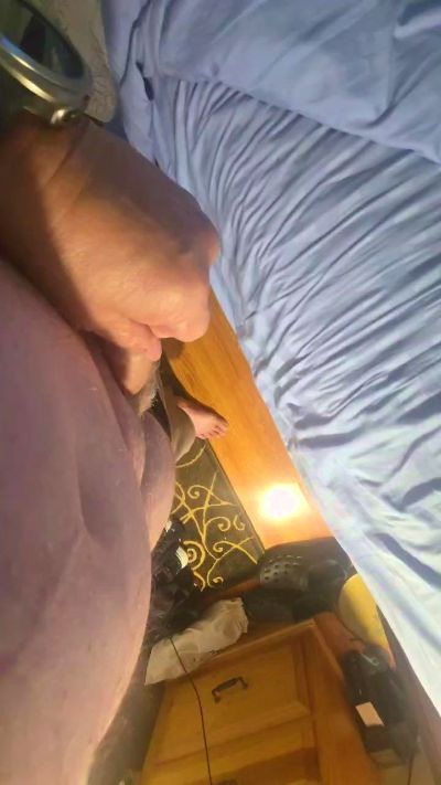 alwayshappy4 live cam on Cam4