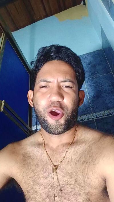aly_pig_hot live cam on Cam4