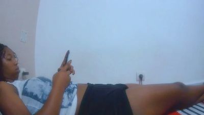 alya_fun live cam on Cam4