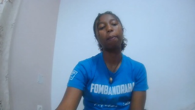 alya_fun live cam on Cam4