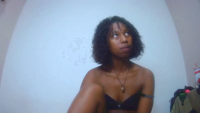 alya_fun live cam on Cam4