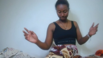 alya_fun live cam on Cam4
