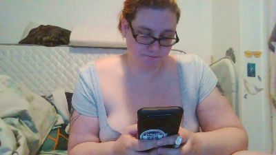 alyoops1 live cam on Cam4
