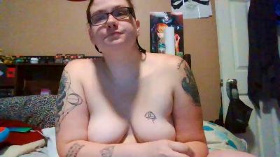 alyoops1 live cam on Cam4