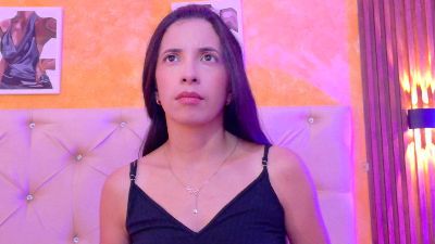 amabel_zambrano live cam on Cam4