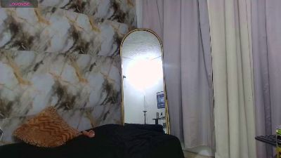 amara_lux19 live cam on Cam4