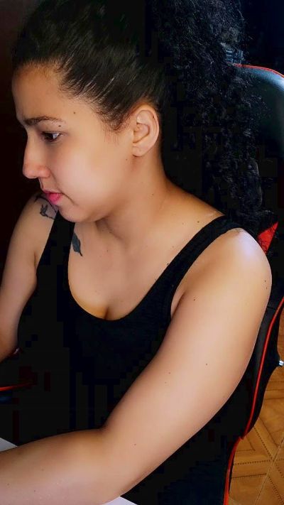 ambersweettie live cam on Cam4