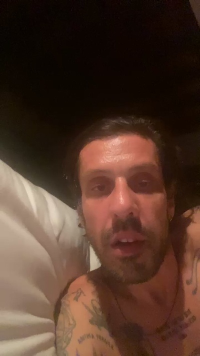 ambro4 live cam on Cam4