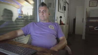 ambros23 live cam on Cam4